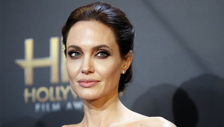 Angelina Before And After Plastic Surgery 1